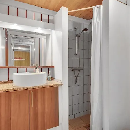 With A Pool For 8 People Near Fuglso Strand,